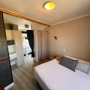 2* Hotel Des Iles